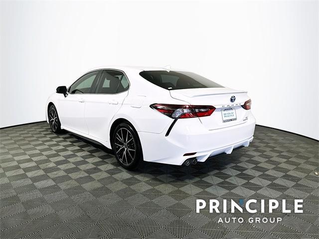 2023 toyota camry hybrid se