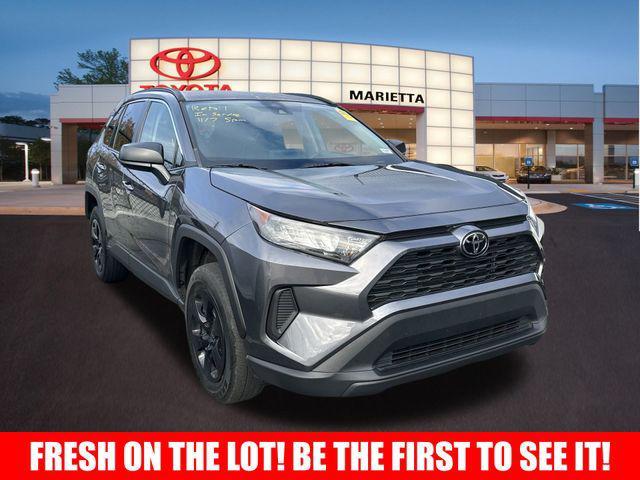 2021 toyota rav4 le
