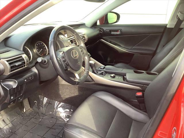 2016 lexus is 300 base