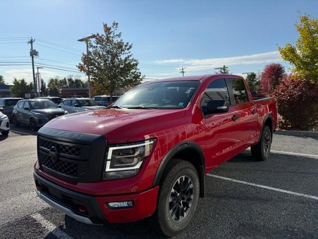 2022 nissan titan pro-4x