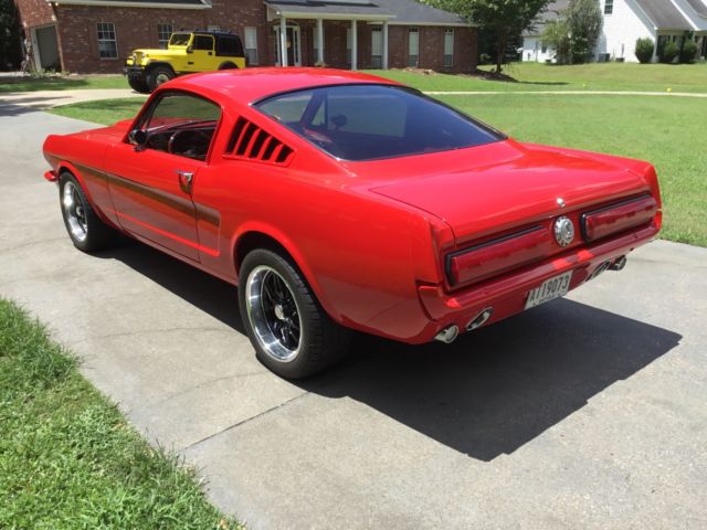 1965 ford mustang fastback 2+2 5 speed