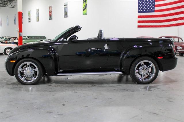 2005 chevrolet ssr ls 2dr regular cab convertible rwd sb