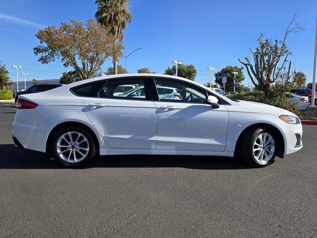 2019 ford fusion se