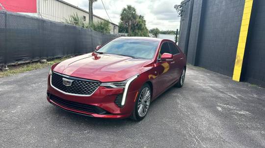 2022 Cadillac CT4
