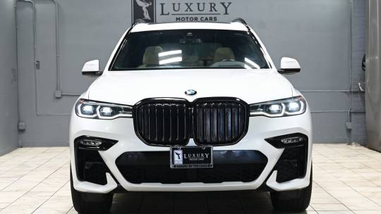 2022 BMW X7
