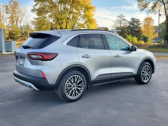 2023 ford escape phev