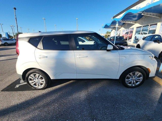 2021 kia soul lx