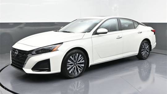 2025 Nissan Altima
