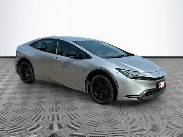 2023 toyota prius le