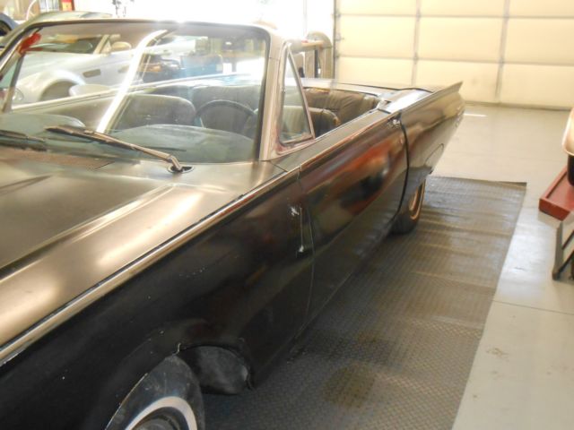 1961 ford thunderbierd convertible ,survivor ,original paint ,no rust , low res