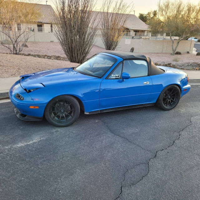 mariner blue mazda miata 1992!