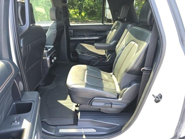 2022 ford expedition platinum