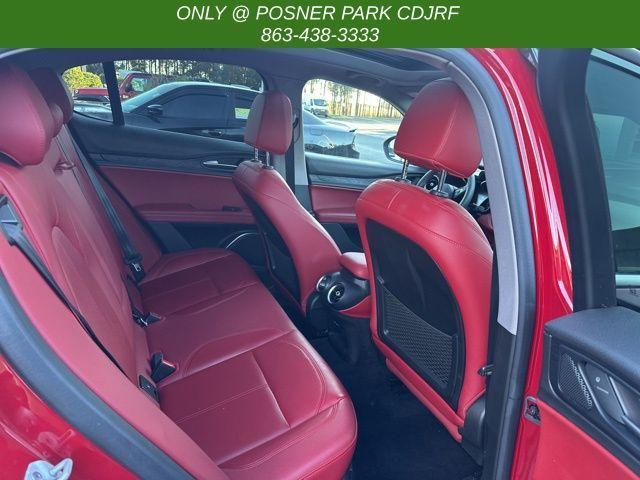 2021 alfa romeo stelvio base
