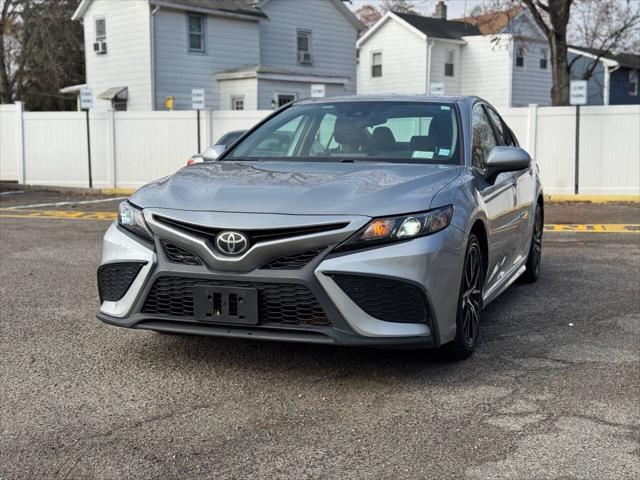 2021 toyota camry se