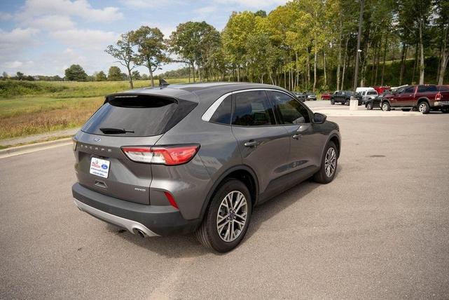 2022 ford escape sel