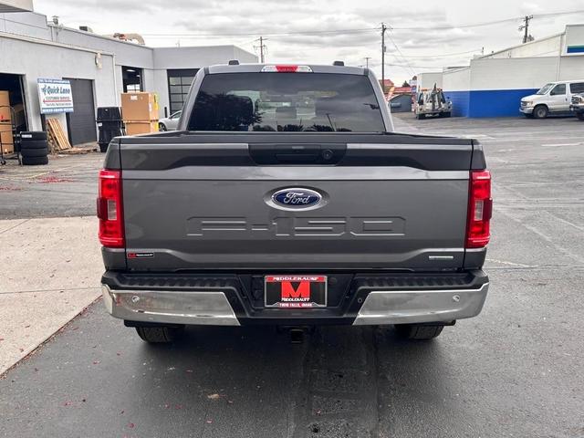 2021 ford f-150 xlt