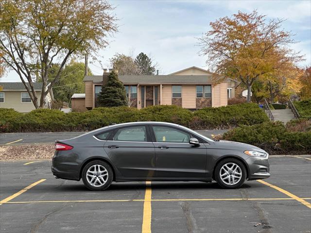 2015 ford fusion se
