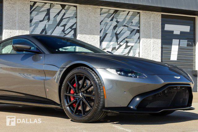 2019 aston martin vantage base