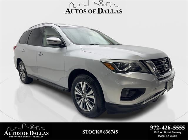 2018 nissan pathfinder sv