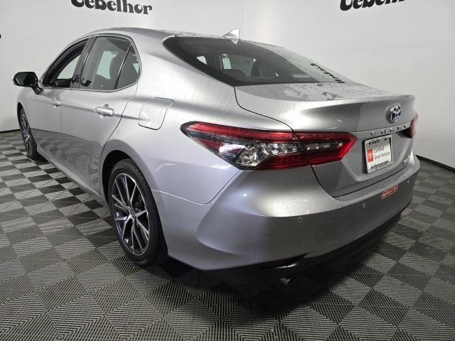 2024 toyota camry hybrid xle