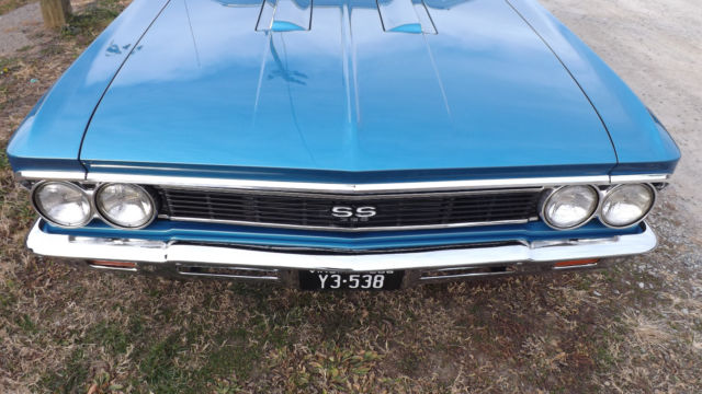 1966 chevy chevelle malibu with ss trim and 427 big block