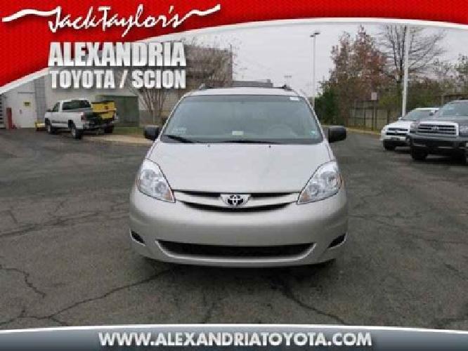 2010 toyota sienna le in alexandria, va