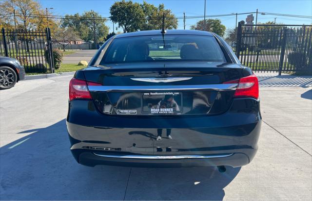 2013 chrysler 200 touring