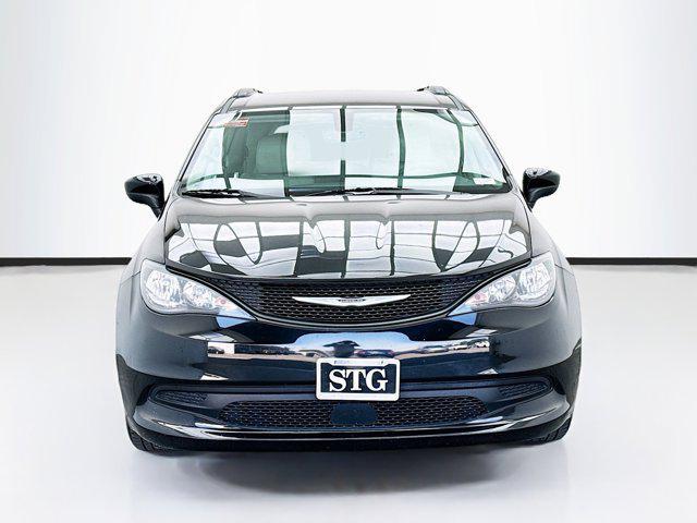 2021 chrysler voyager lxi
