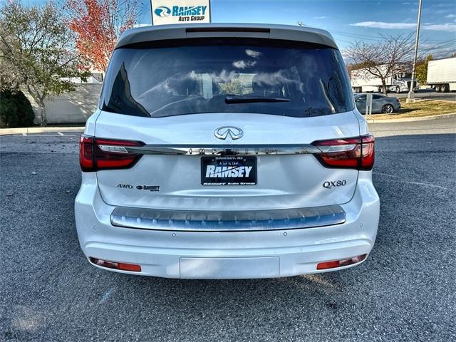 2024 infiniti qx80 premium select
