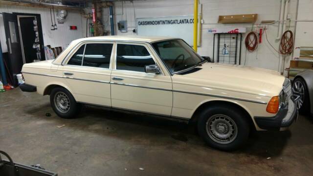 1983 mercedes 300d - every maintenance record since 1983!!!