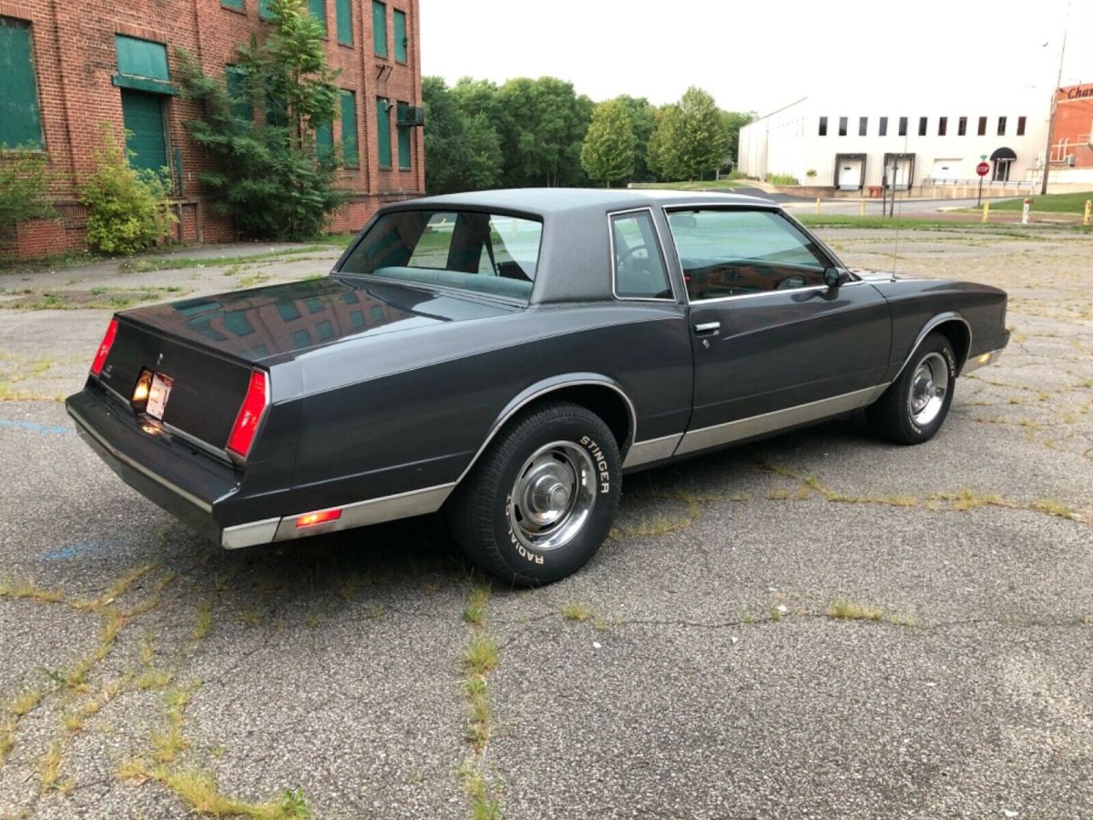 1985 monte carlo 327 4speed!!!