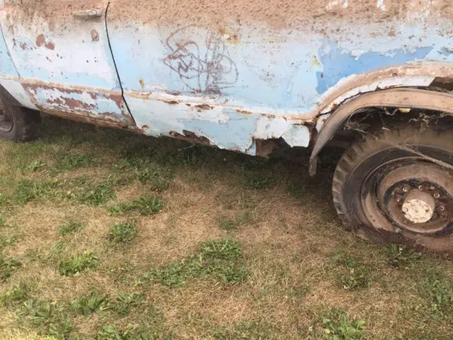 1968 chevrolet suburban (k20) 4x4 - 292 motor - 25,949 miles