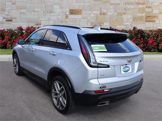 2022 cadillac xt4 sport