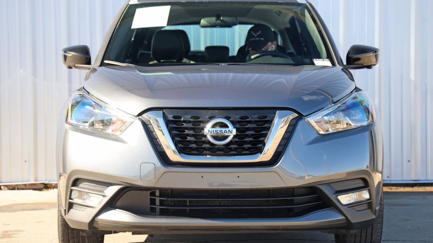 2019 nissan kicks sr