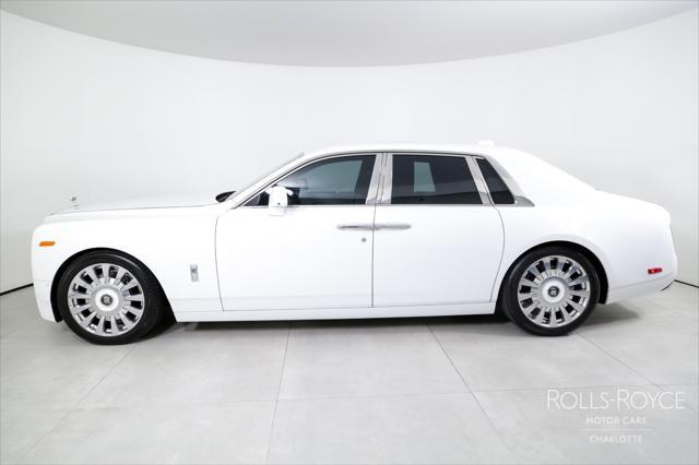 2019 rolls-royce phantom sedan