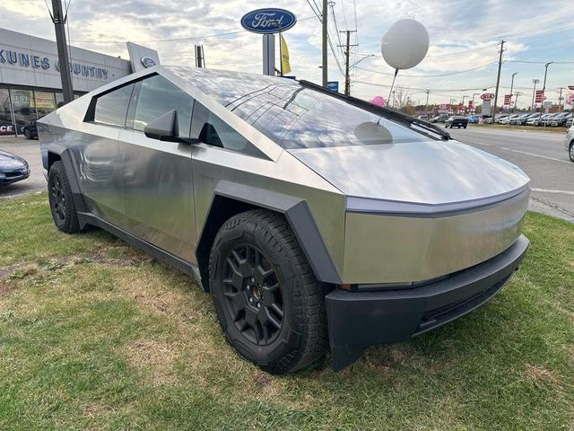 2024 tesla cybertruck base