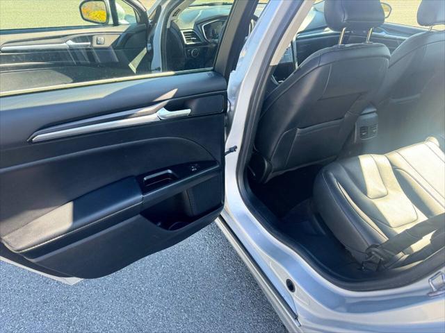 2019 ford fusion titanium