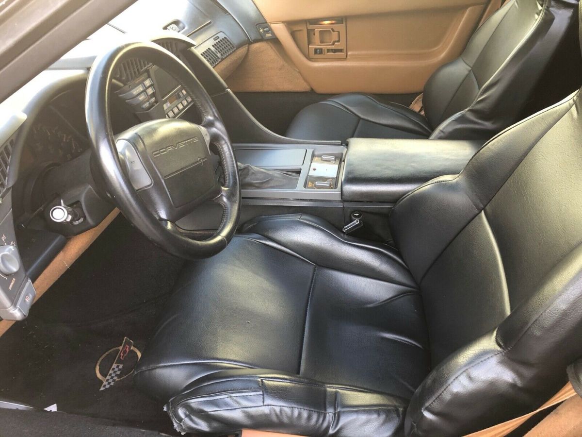 1991 corvette convertible 6speed - great shape!