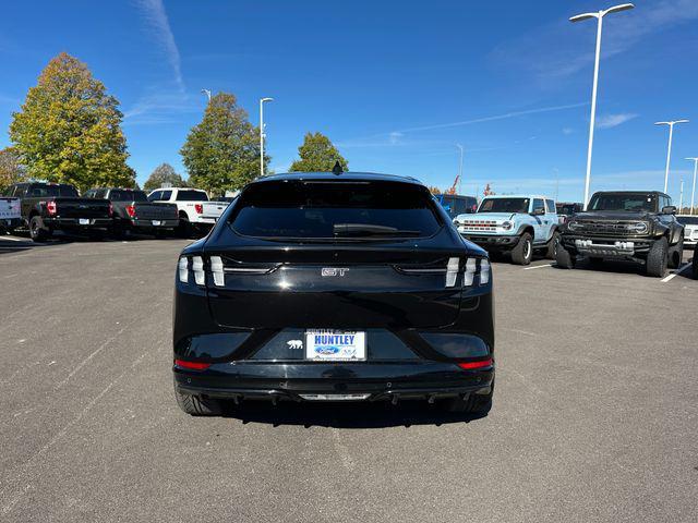 2021 ford mustang mach-e gt