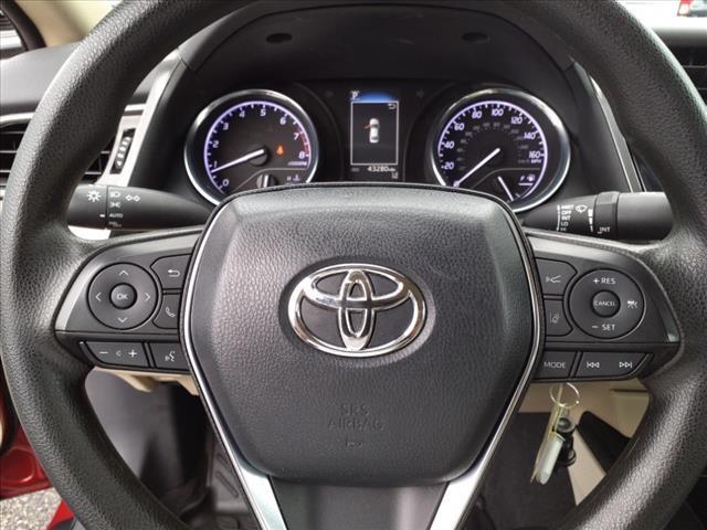 2020 toyota camry le