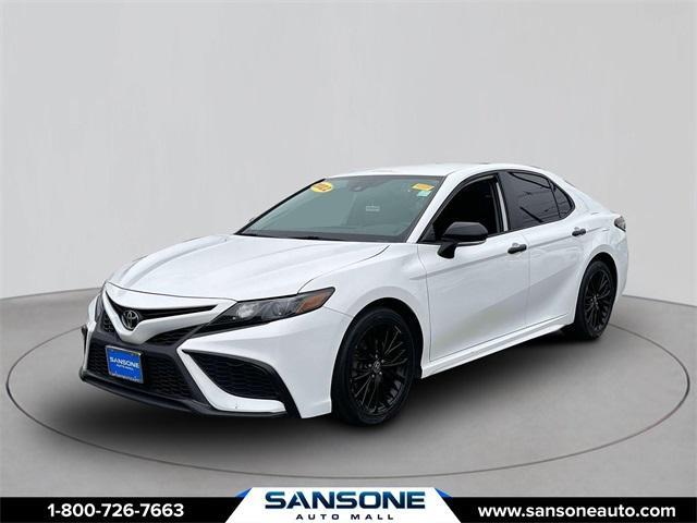 2022 toyota camry se nightshade