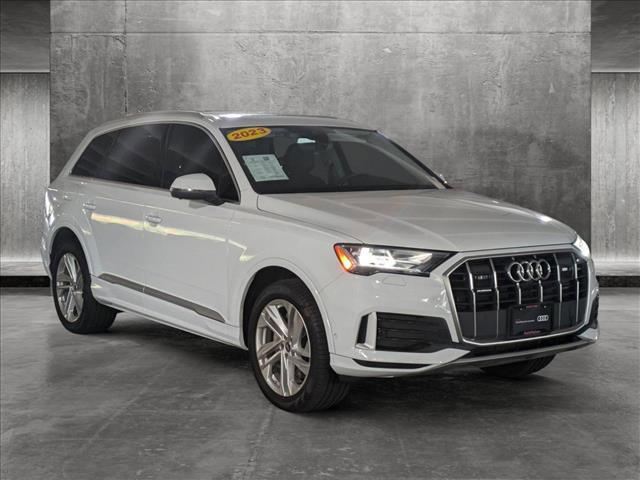 2023 audi q7 45 premium