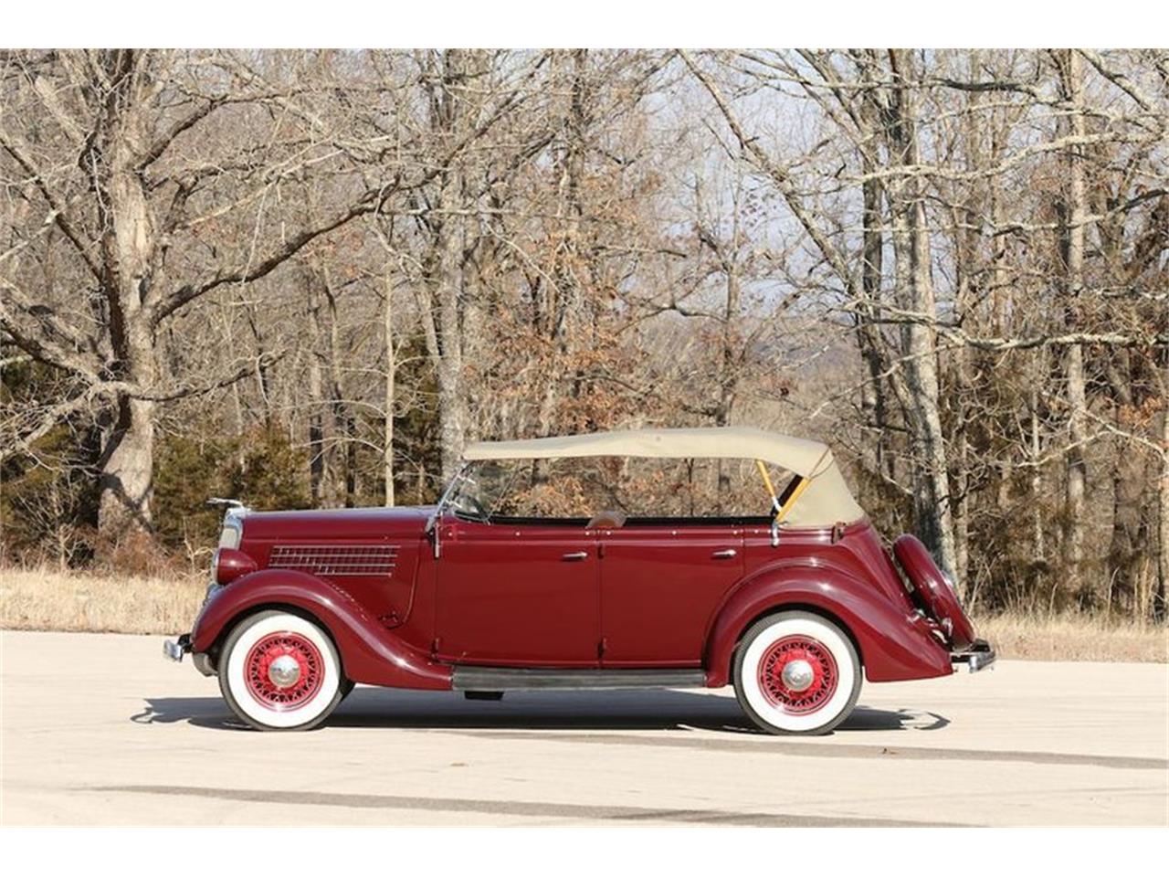 1935 ford phaeton