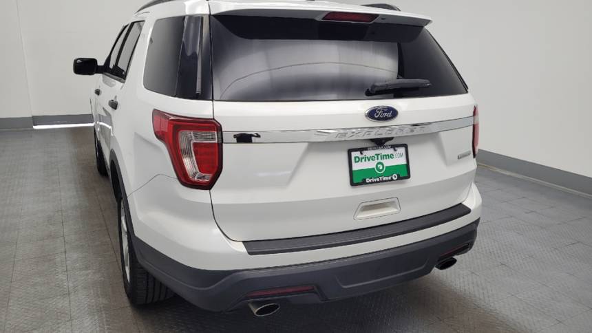2018 ford explorer base