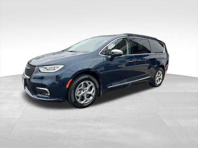 2022 chrysler pacifica limited