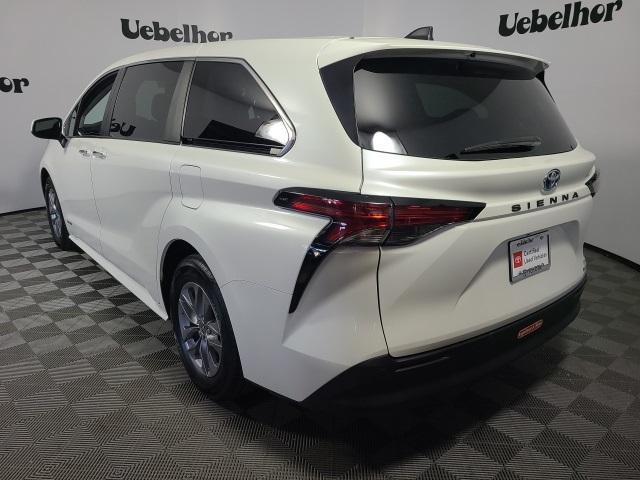 2021 toyota sienna xle