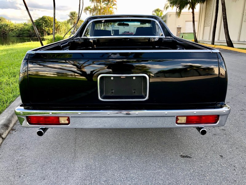 gmc caballero pickup