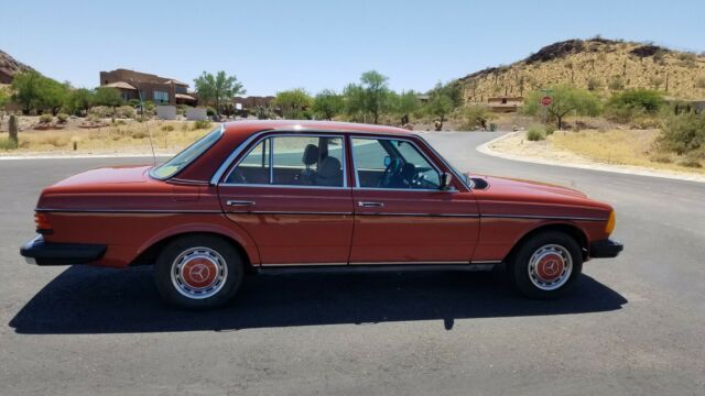 1983 mercedes-benz 240d - amazing paint job !