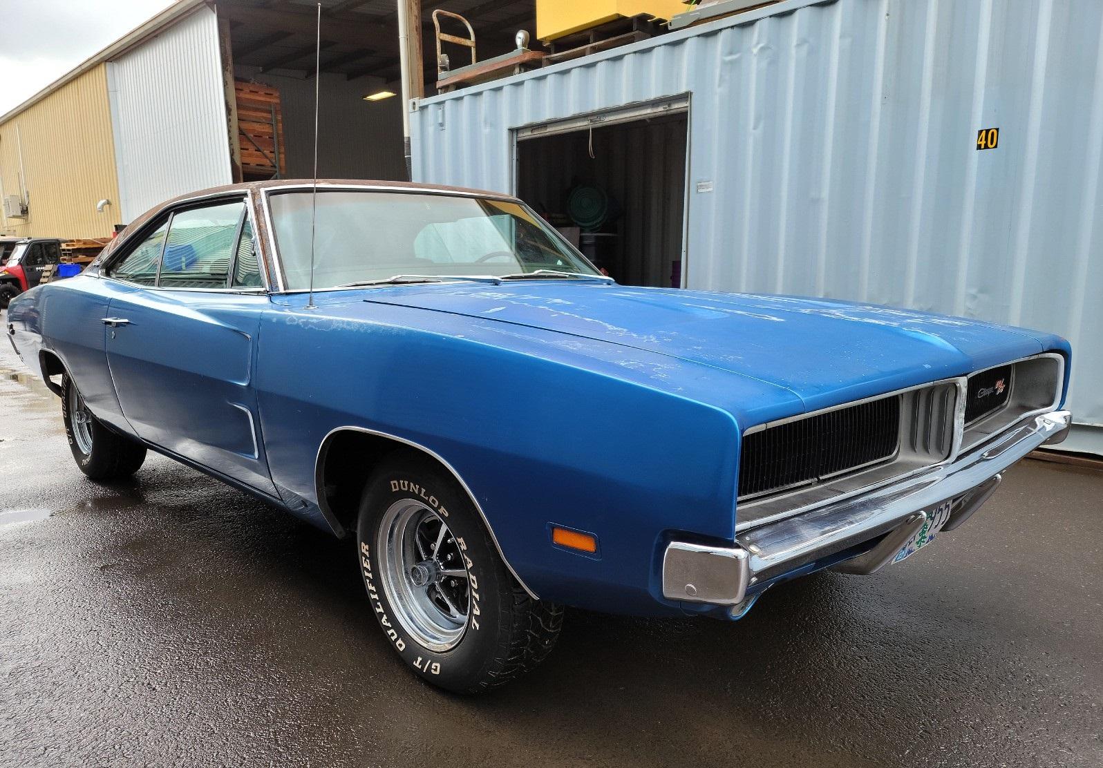 1969 charger 440 magnum 4 speed b5 blue graveyard