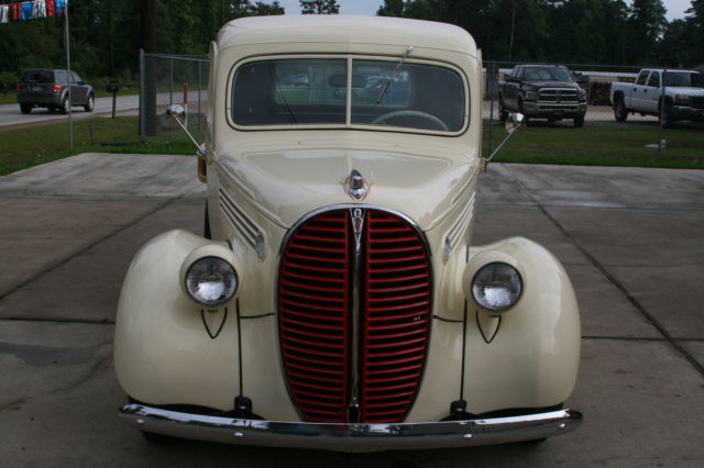 1938 ford model 82c 1/2 ton flatbed truck